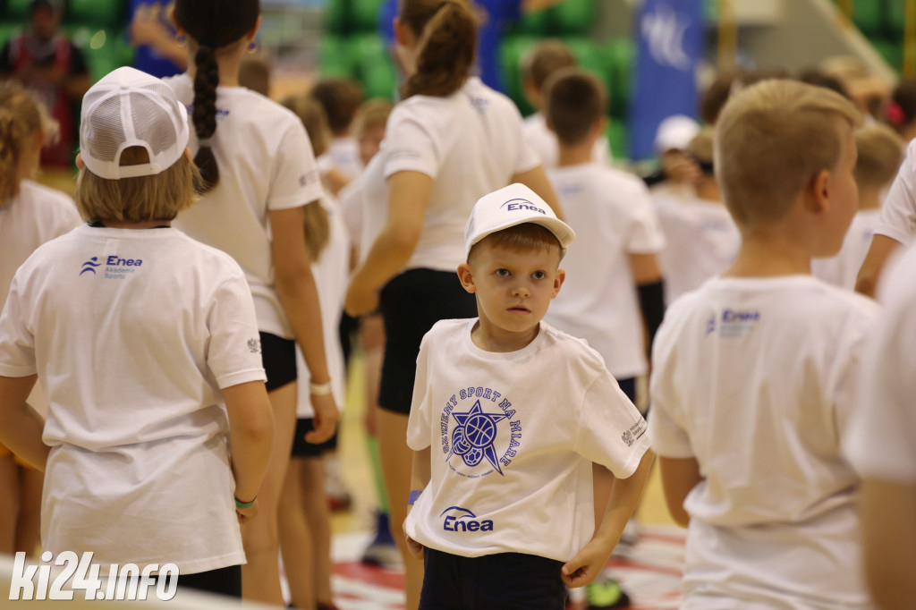 Trening z mistrzami sportu w hali