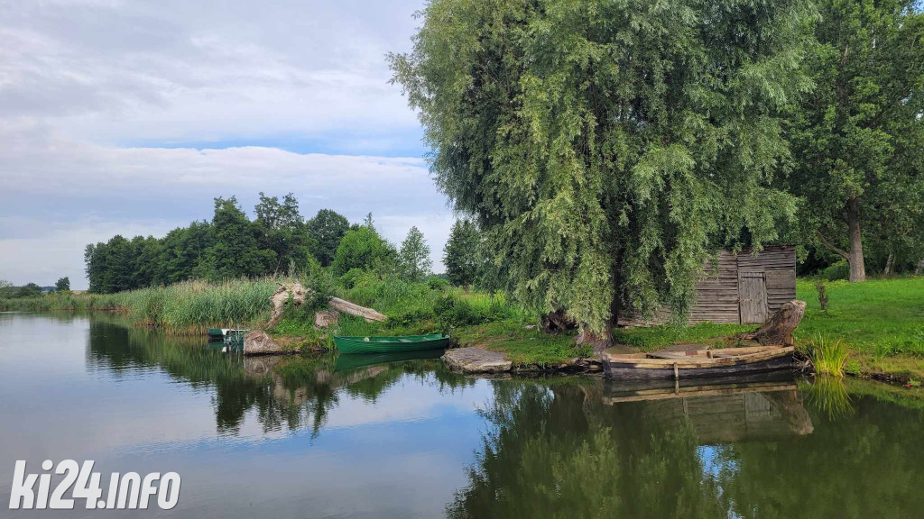 Przewiosłowali sto kilometrów