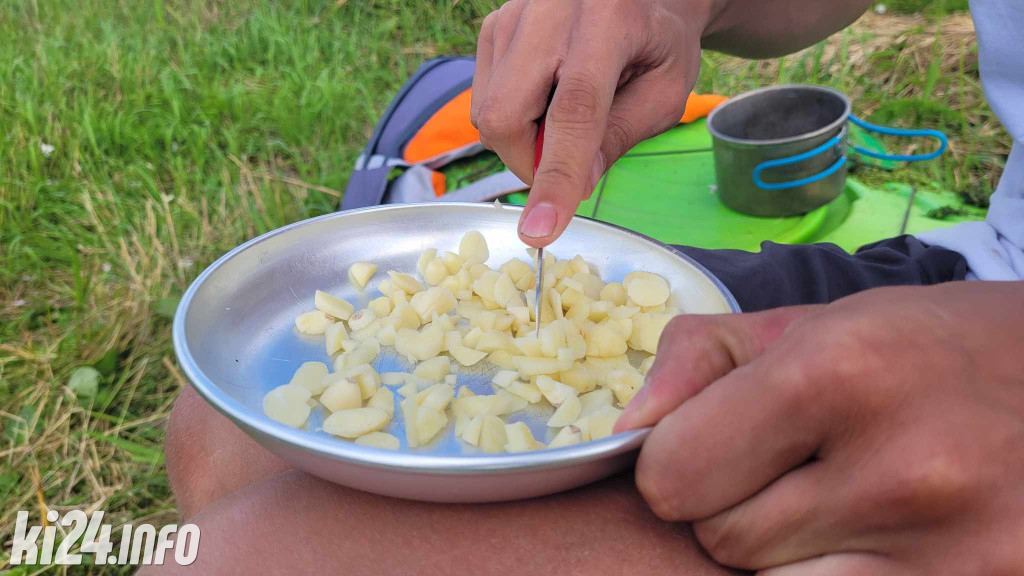 Przewiosłowali sto kilometrów