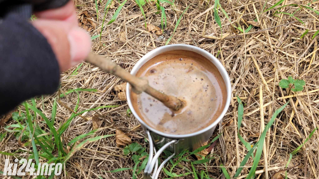 Przewiosłowali sto kilometrów