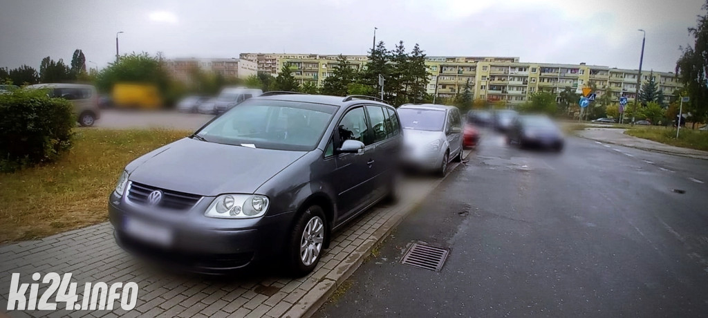 Nieprawidłowe parkowanie