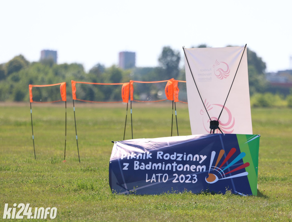 Wojskowy piknik na lotnisku