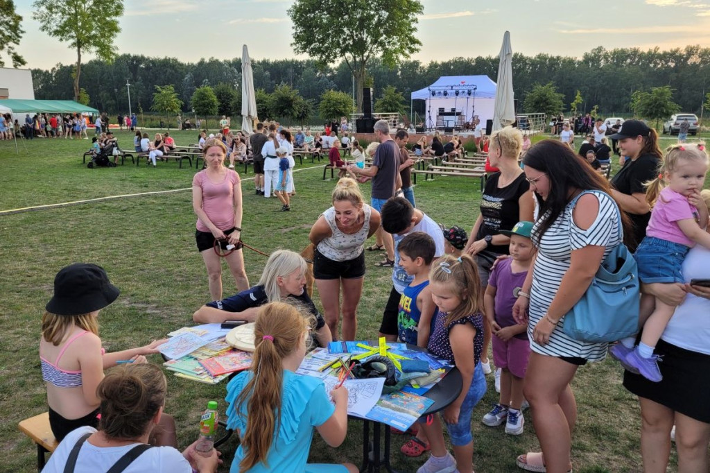 Pikniki rodzinne pod czujnym okiem inowrocławskich policjantów