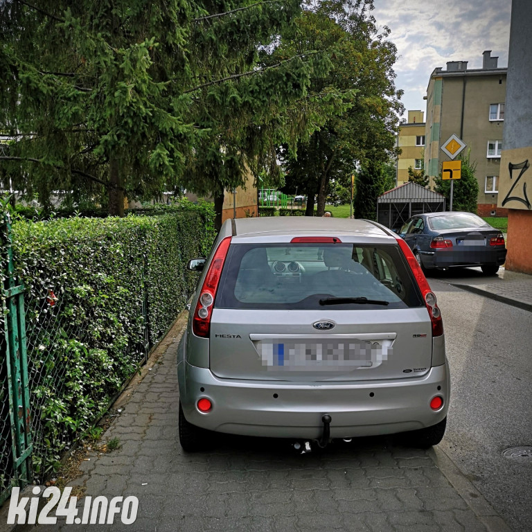 Parkowanie po inowrocławsku - sierpień 2023