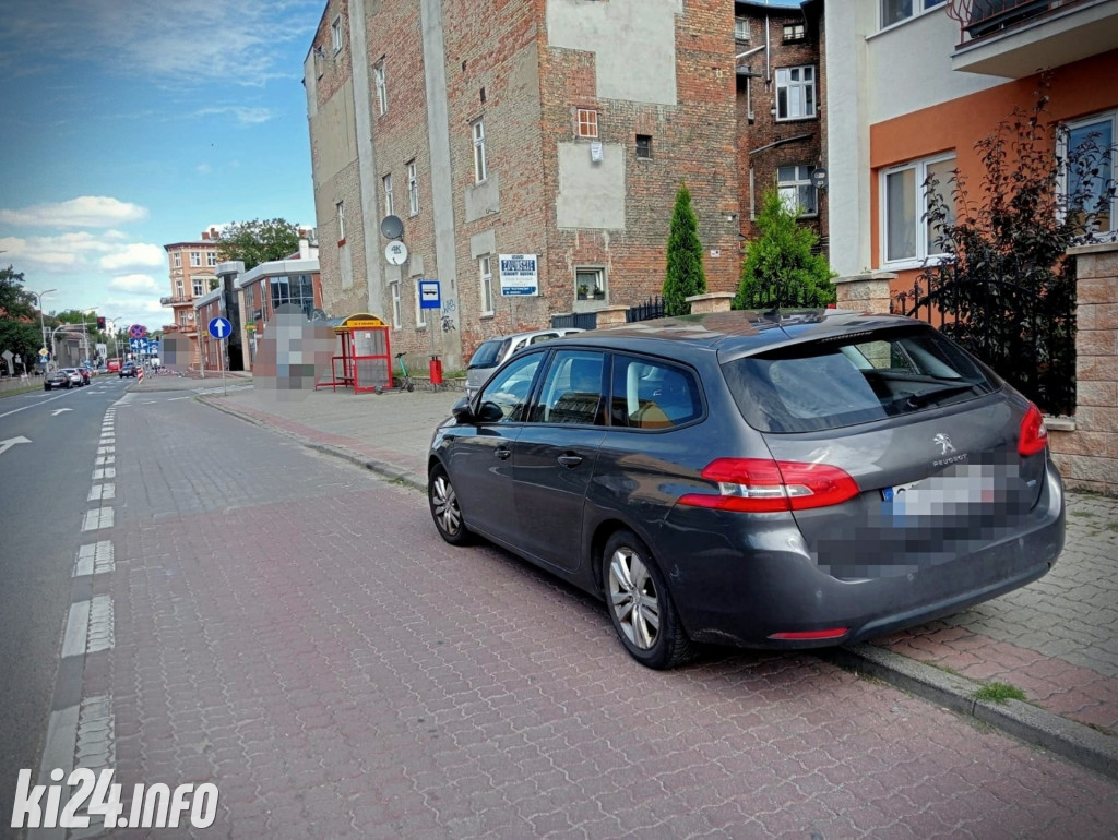 Parkowanie po inowrocławsku - sierpień 2023