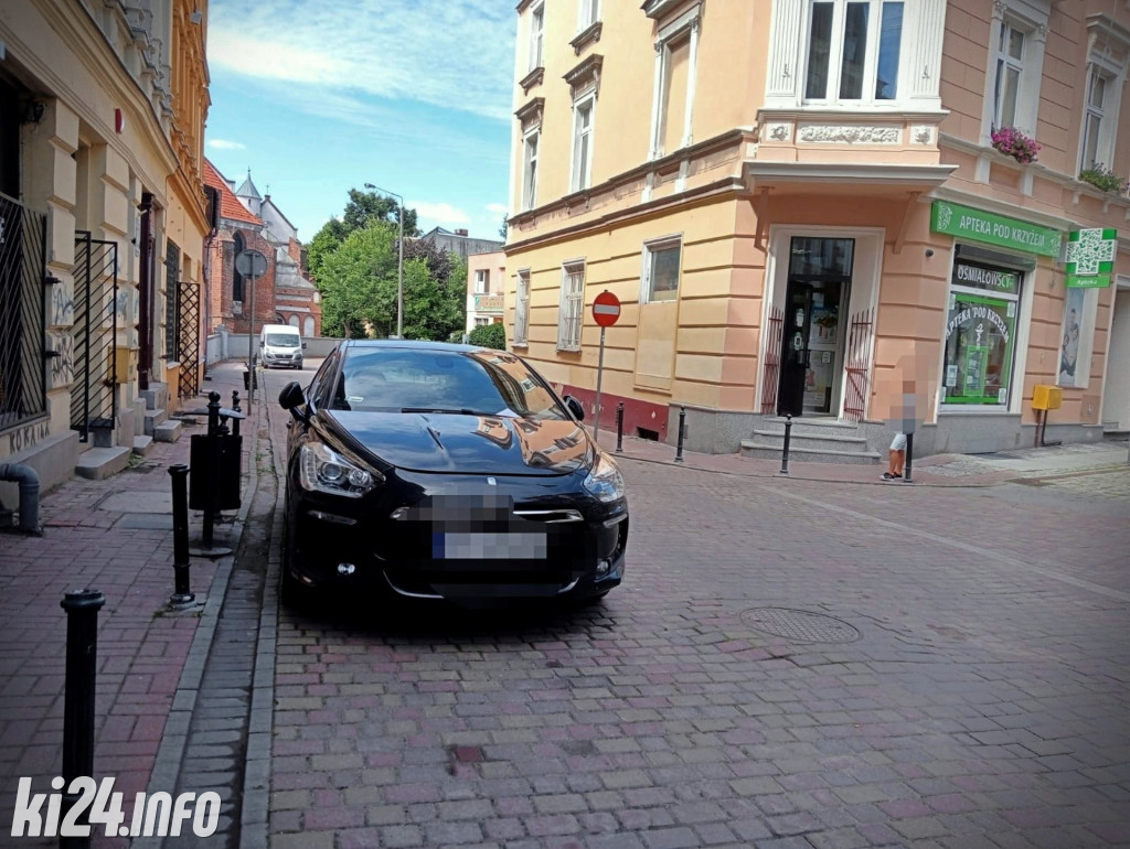 Parkowanie po inowrocławsku - sierpień 2023