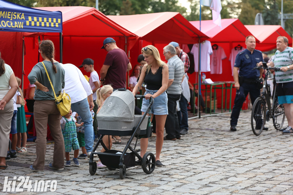 Dzisiaj w Inowrocławiu świętuje Uśmiechnięta Madonna