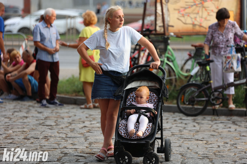 Dzisiaj w Inowrocławiu świętuje Uśmiechnięta Madonna