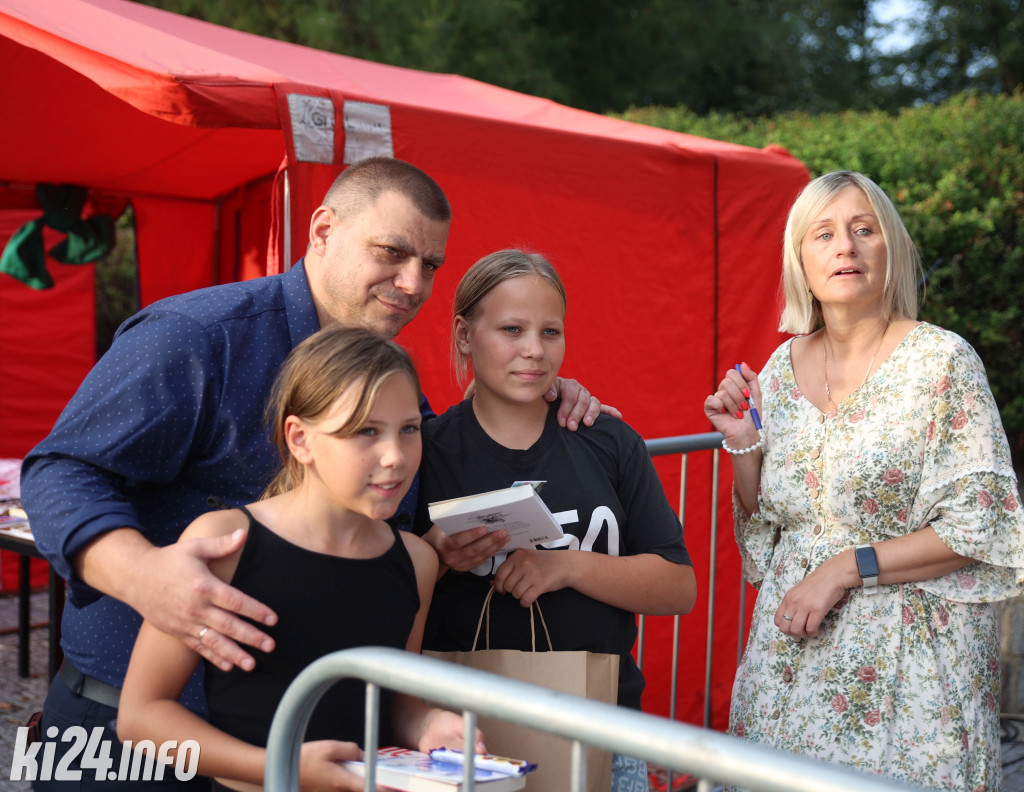 Dzisiaj w Inowrocławiu świętuje Uśmiechnięta Madonna