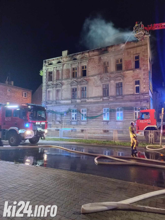 Pożar kamienicy w centrum Inowrocławia