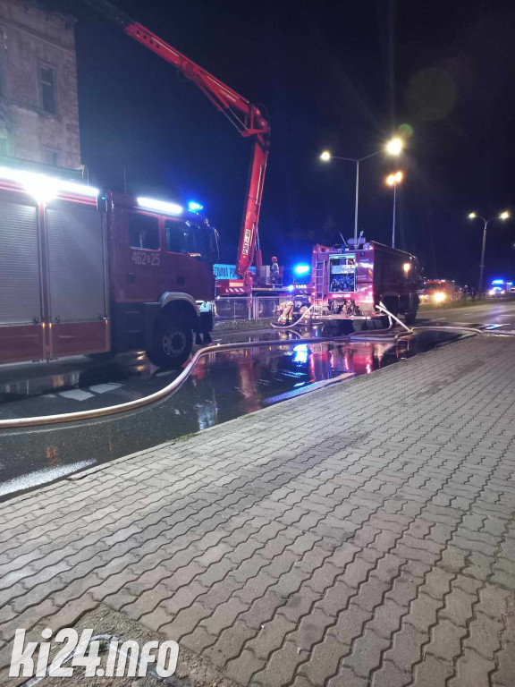 Pożar kamienicy w centrum Inowrocławia