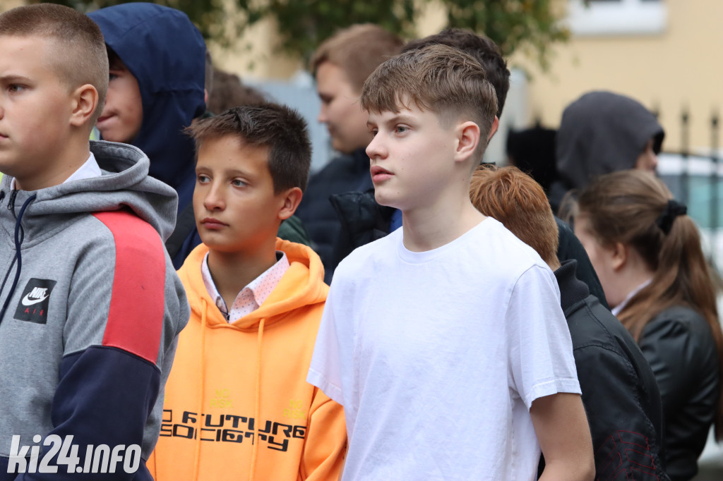  Młodzi rzemieślnicy pełnoprawnymi uczniami. W ruch poszła szabla [ZDJĘCIA]
