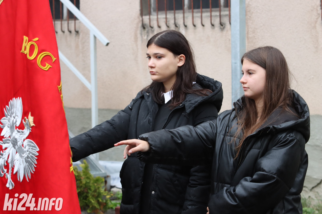  Młodzi rzemieślnicy pełnoprawnymi uczniami. W ruch poszła szabla [ZDJĘCIA]