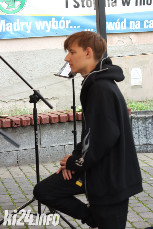  Młodzi rzemieślnicy pełnoprawnymi uczniami. W ruch poszła szabla [ZDJĘCIA]