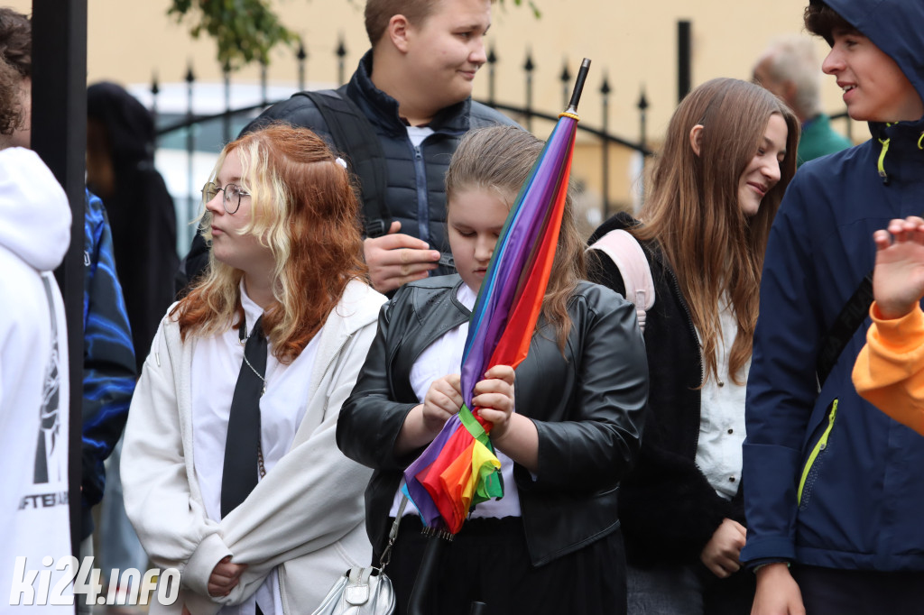  Młodzi rzemieślnicy pełnoprawnymi uczniami. W ruch poszła szabla [ZDJĘCIA]