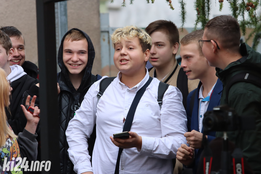  Młodzi rzemieślnicy pełnoprawnymi uczniami. W ruch poszła szabla [ZDJĘCIA]