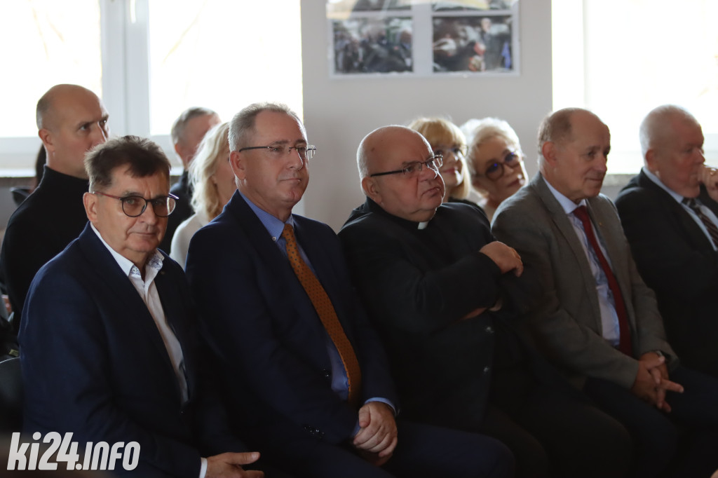 W inowrocławskiej Szkole Rzemiosła odbyły się obchody Święta Niepodległości [FOTO]