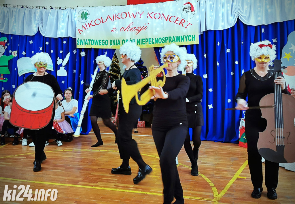 Koncert Mikołajkowy w SP Integracyjnej