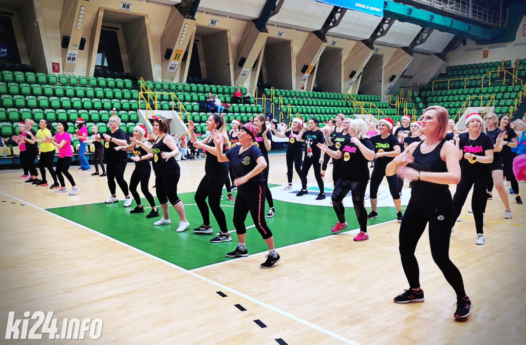 III Charytatywny Mikołajkowy Maraton Zumby i Fitnessu