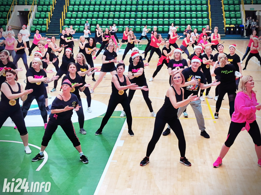 III Charytatywny Mikołajkowy Maraton Zumby i Fitnessu