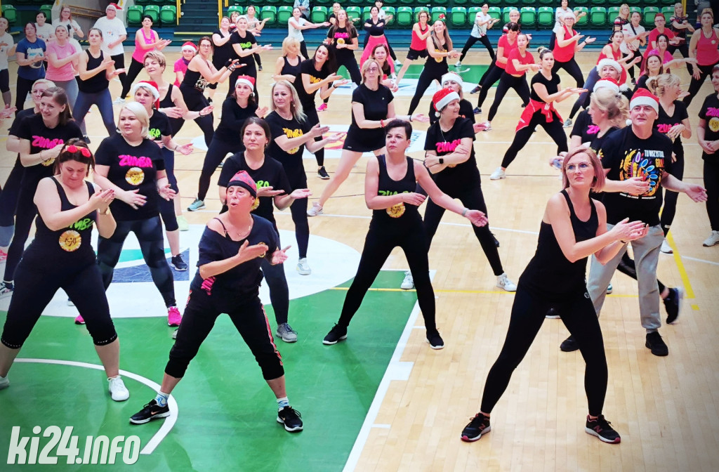 III Charytatywny Mikołajkowy Maraton Zumby i Fitnessu