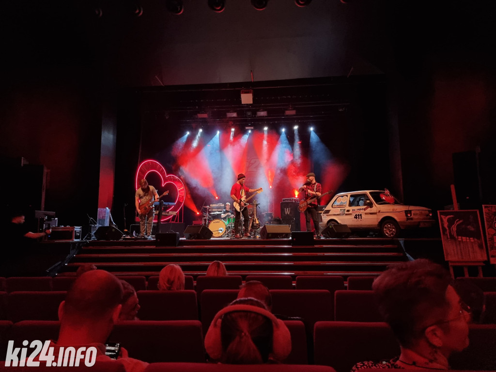 WOŚP - koncerty i licytacje w teatrze