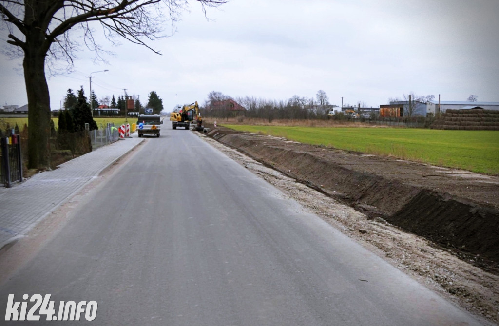 Kolejne gminne drogi pięknieją