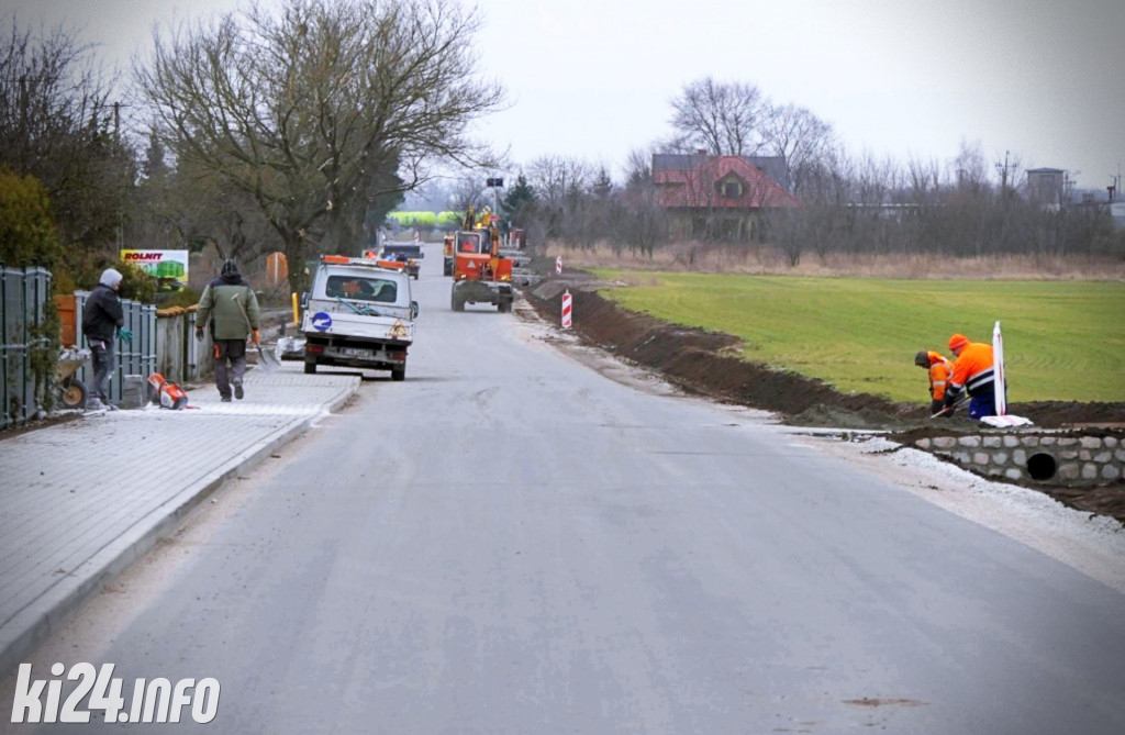 Kolejne gminne drogi pięknieją