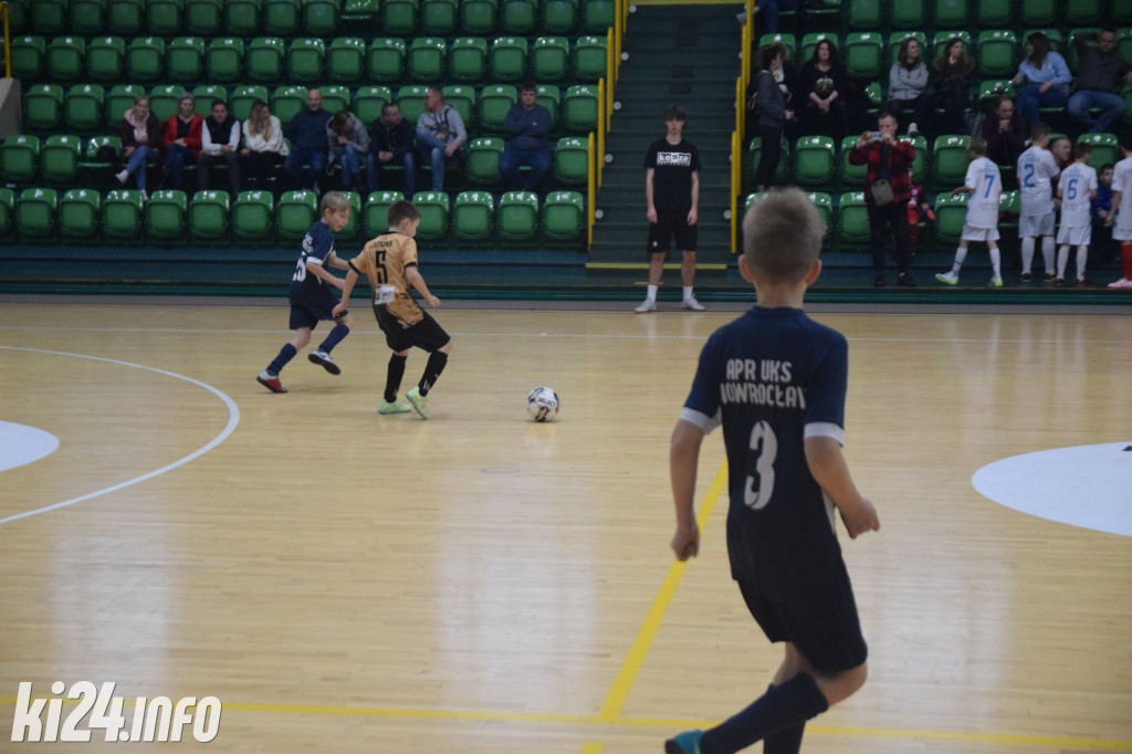 Młodzi piłkarze walczą w Ciech Soda Polska Cup