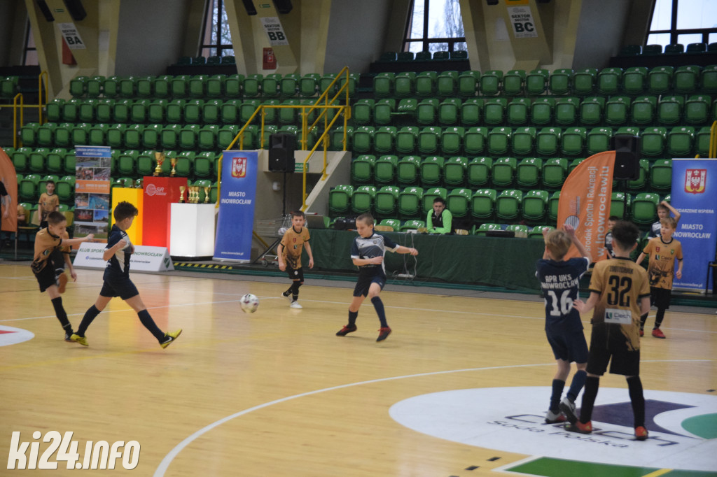 Młodzi piłkarze walczą w Ciech Soda Polska Cup