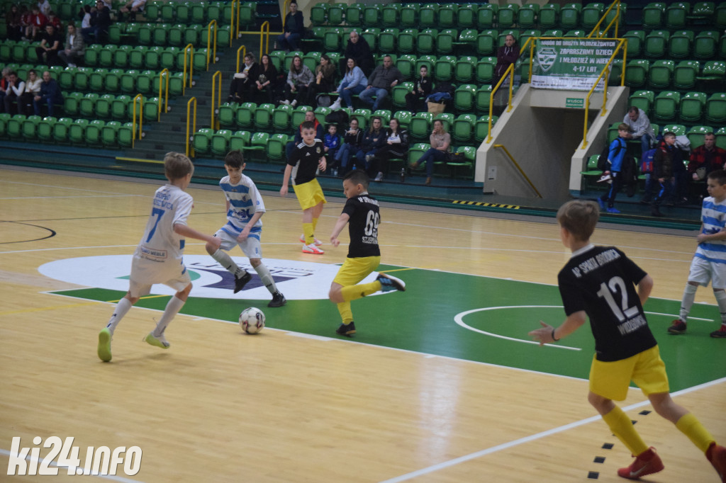 Młodzi piłkarze walczą w Ciech Soda Polska Cup