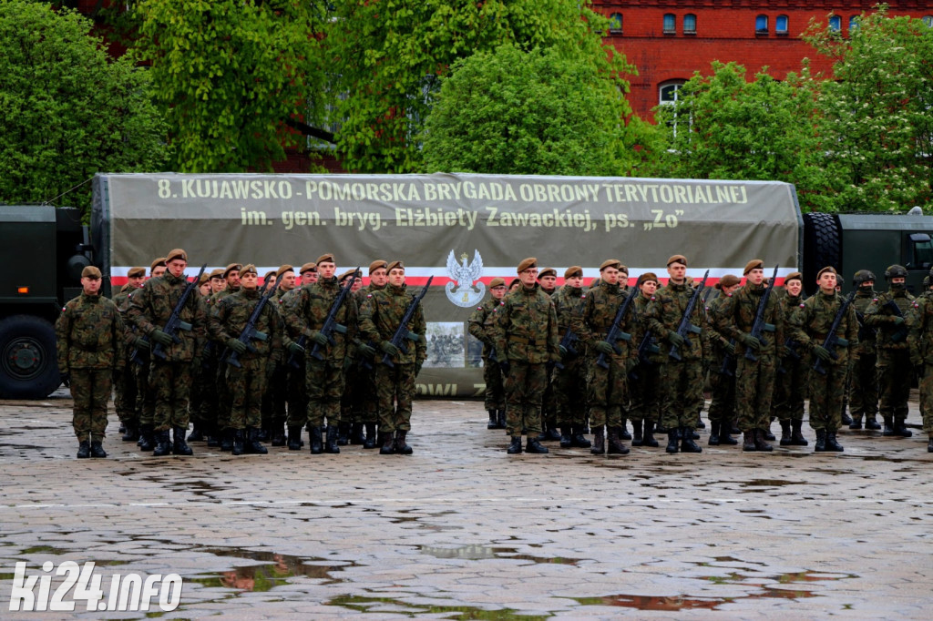Wojskowa przysięga w Inowrocławiu