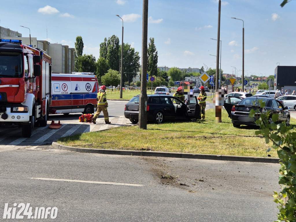 Kolejna groźna kraksa na skrzyżowaniu