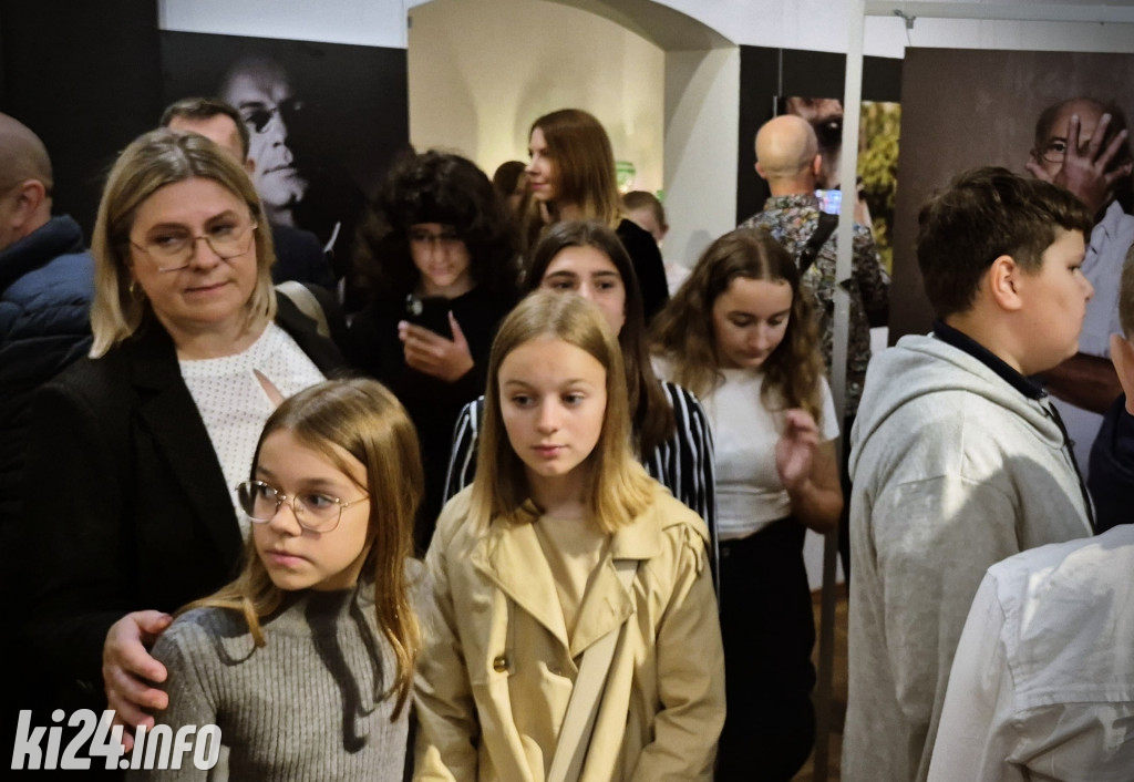 Wystawa portretów Piotra Machalicy