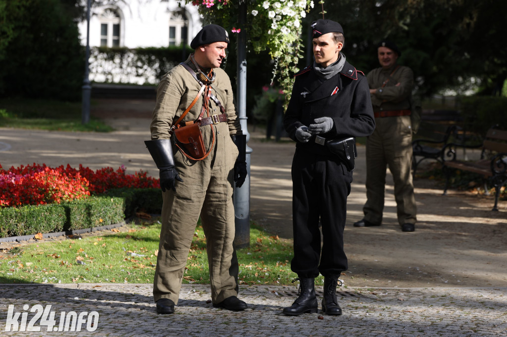 Przenieśli się w czasy II wojny światowej