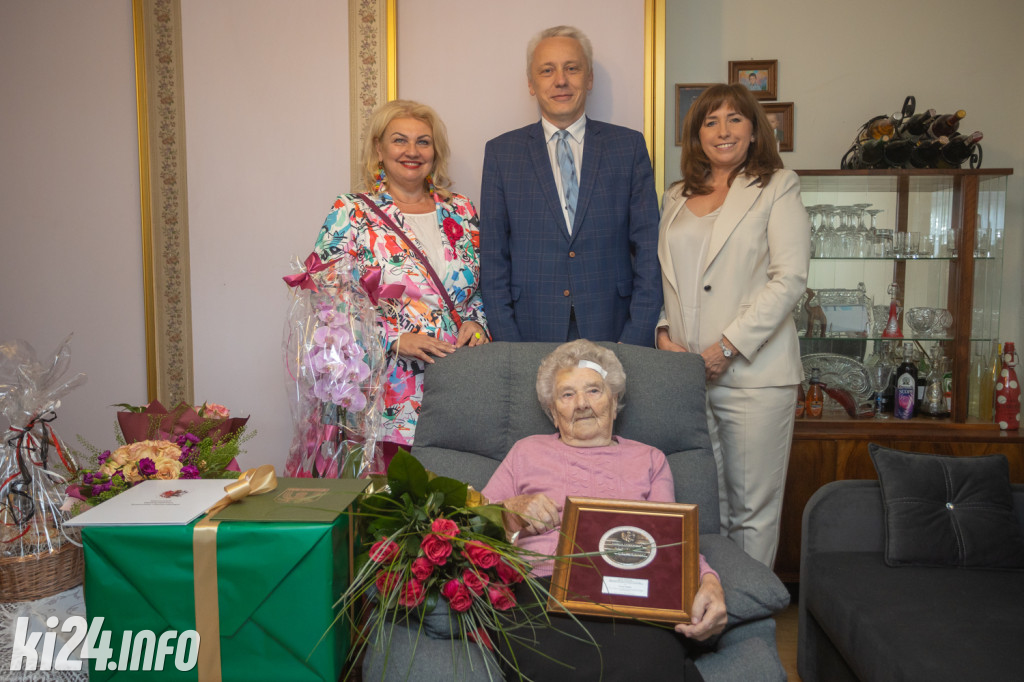 Mieszkanka powiatu inowrocławskiego z pięknym jubileuszem! [FOTO]