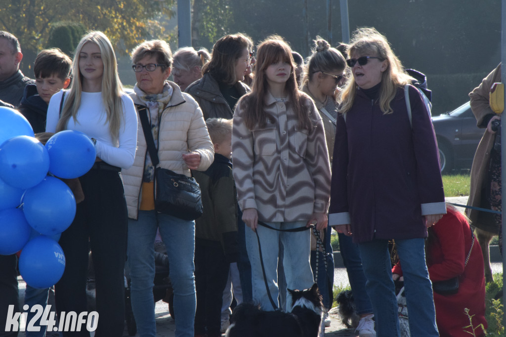 Wielki Psi Pochód „łapa w łapę” pomaszerował do Galerii