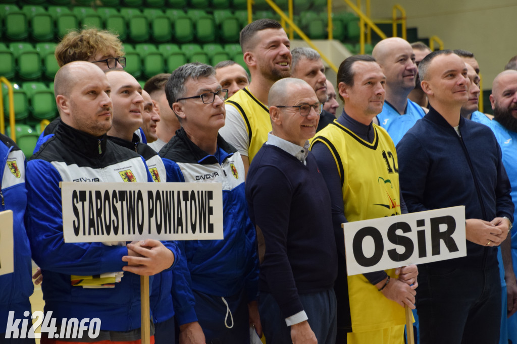 Święto Niepodległości na sportowo. Przyjaciele OSiR grają dla Niepodległej