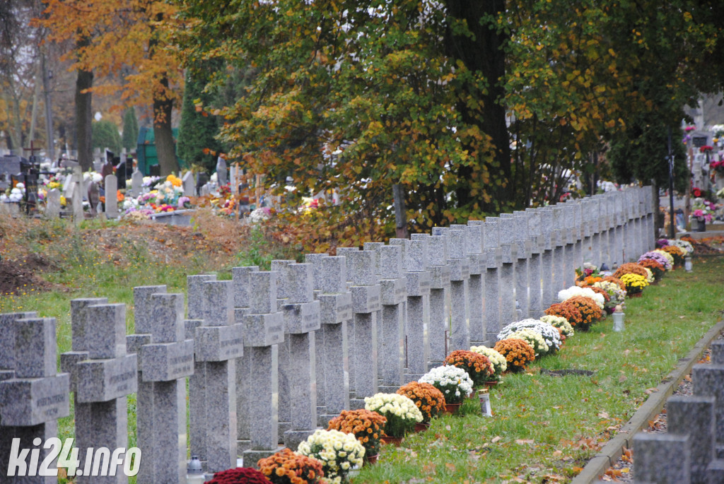 Inowrocławskie pamięci odwiedzili z aplikacją. Wzięli udział w grze tenerowej