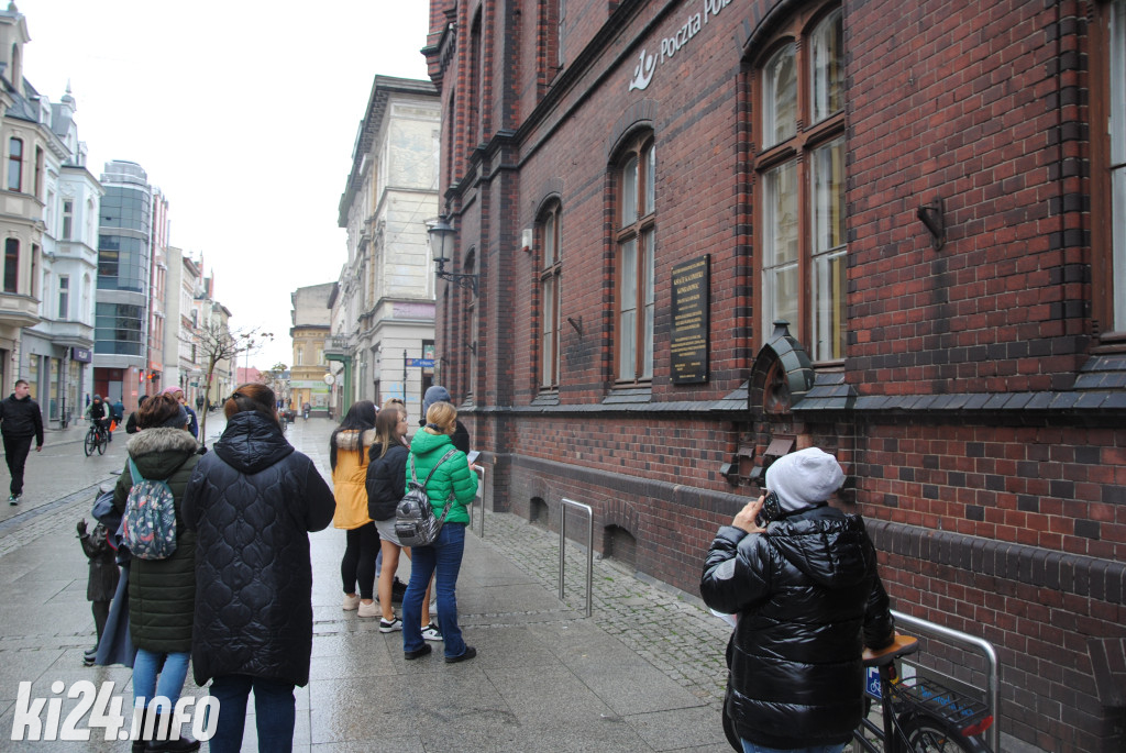 Inowrocławskie pamięci odwiedzili z aplikacją. Wzięli udział w grze tenerowej