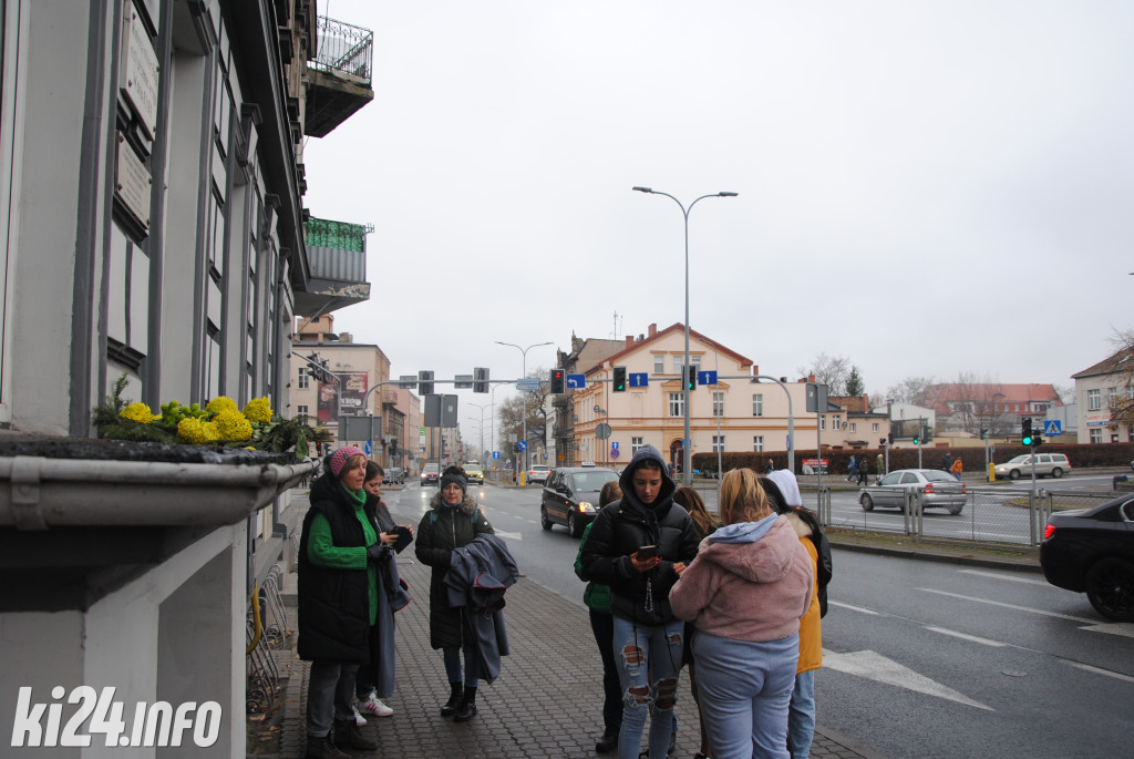 Inowrocławskie pamięci odwiedzili z aplikacją. Wzięli udział w grze tenerowej