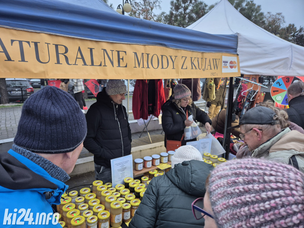 Rodzinne spotkanie przy gęsinie. Świętowanie 11 listopada w Inowrocławiu