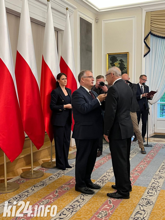 Zasłużeni pracownicy i emeryci Solino S.A. odznaczeni przez Prezydenta RP