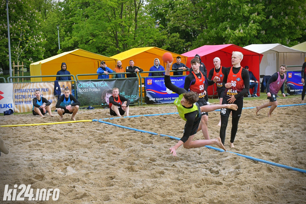 Turniej plażowej piłki ręcznej