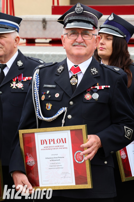 Uroczysty apel z okazji Dnia Strażaka