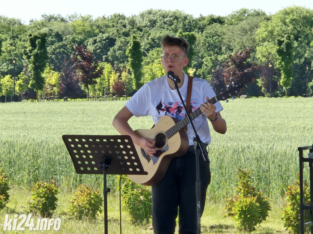 Plenerowa scena w nowych Solankach otwarta