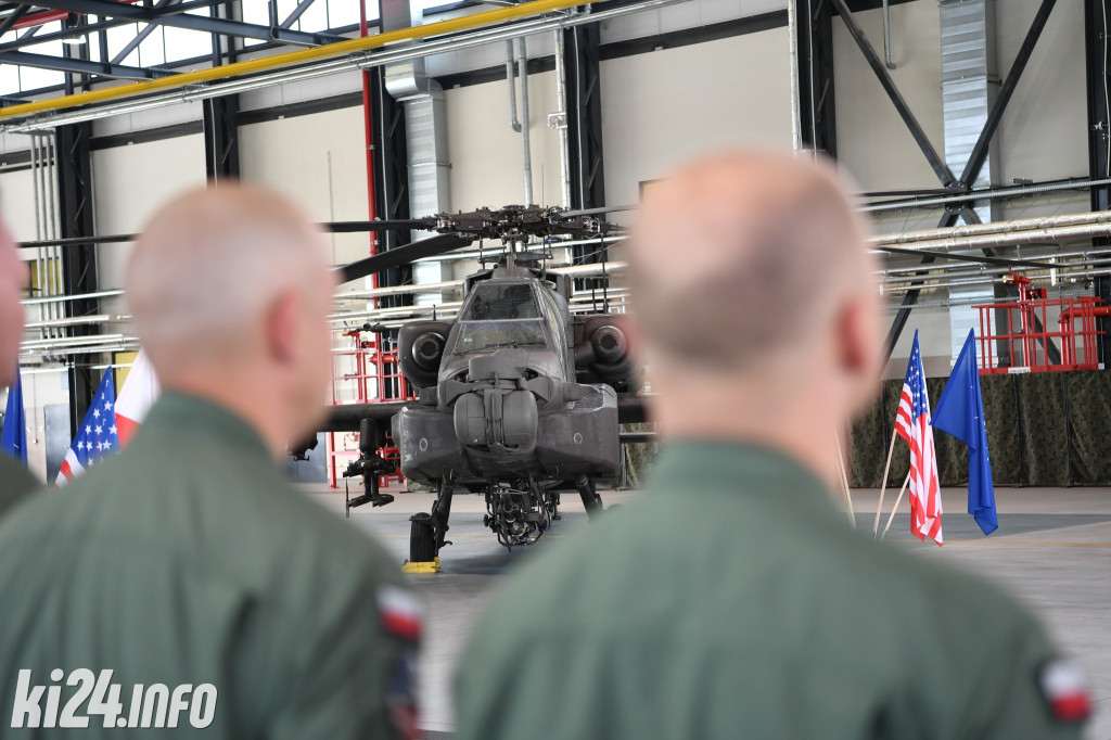 Pierwsze śmigłowce Apache w Polsce