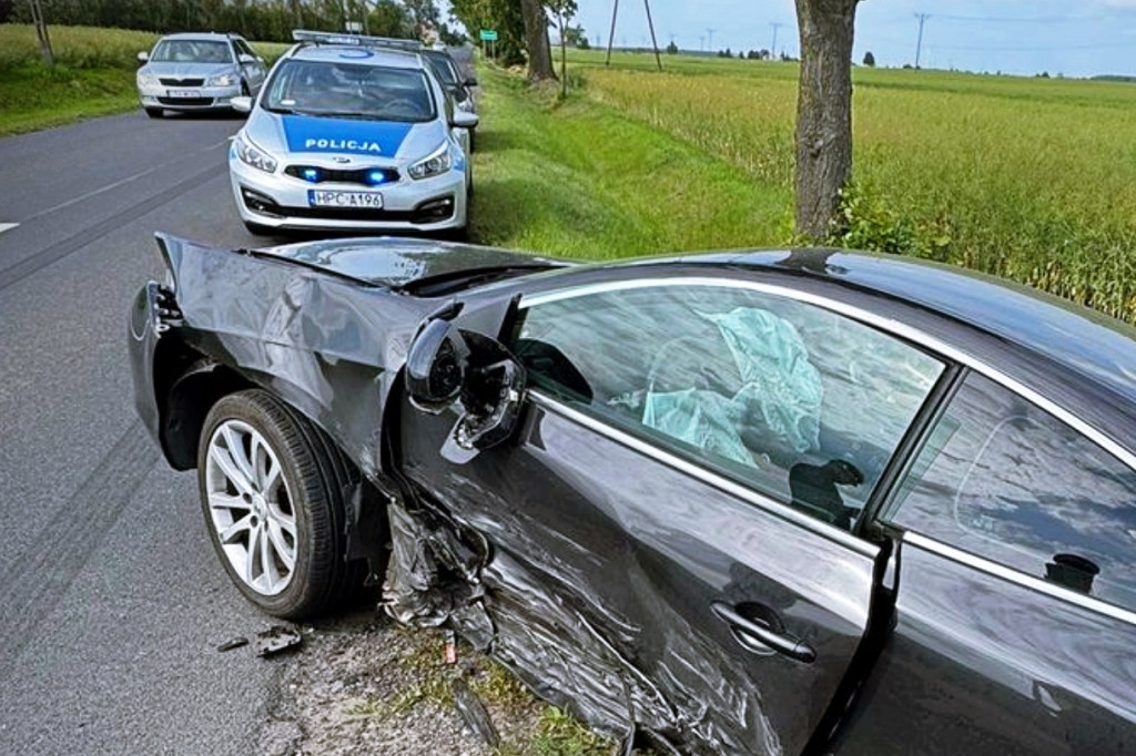 21-latka w audi wyprzedzała „na czołówkę”