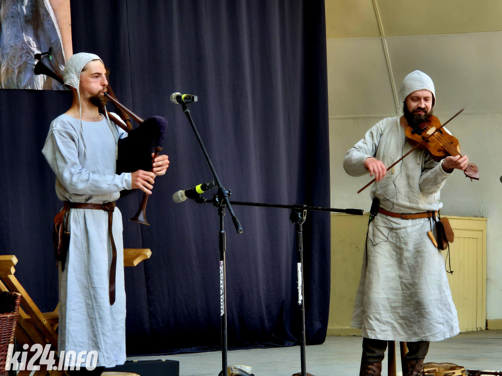  Historia, muzyka i średniowieczne smaki