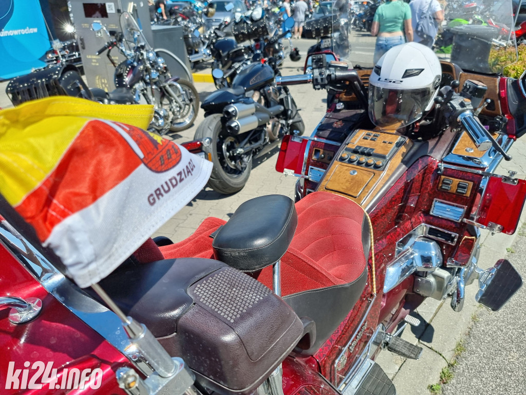 XX Zlot Motocyklowy NA SOLI - pokazy przed galerią